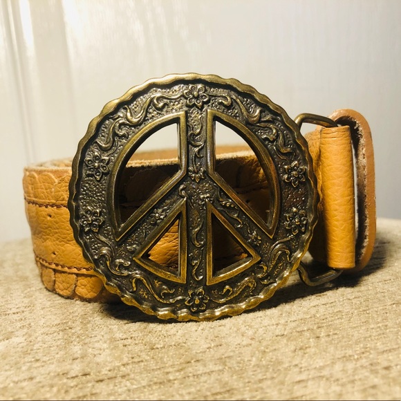 Lucky Brand Accessories - Lucky Brand Peace Buckle Belt✌🏼
